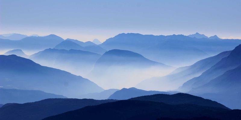 5G基站射频前端核心电子元器件解析：滤波器、功放与低噪声放大器的关键技术