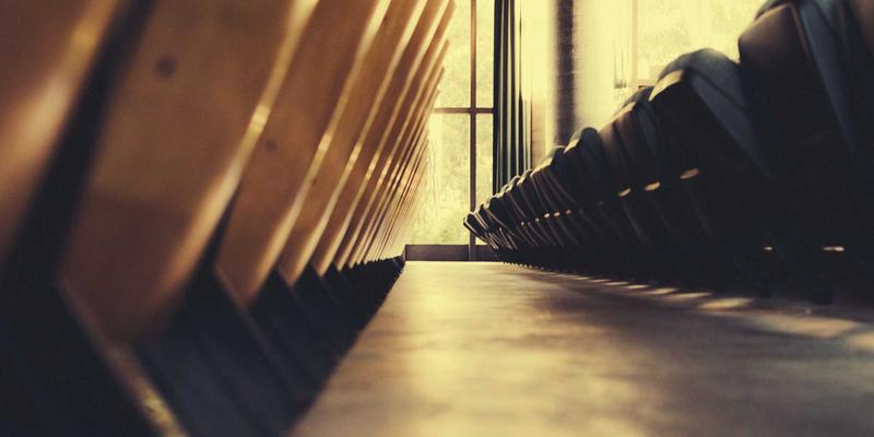 PCB设计与硬件开发突围指南：电子元件供应商管理如何破解全球芯片短缺困局